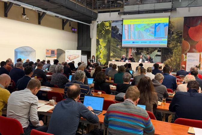 Moderace konference geotermálního projektu SYNERGYS